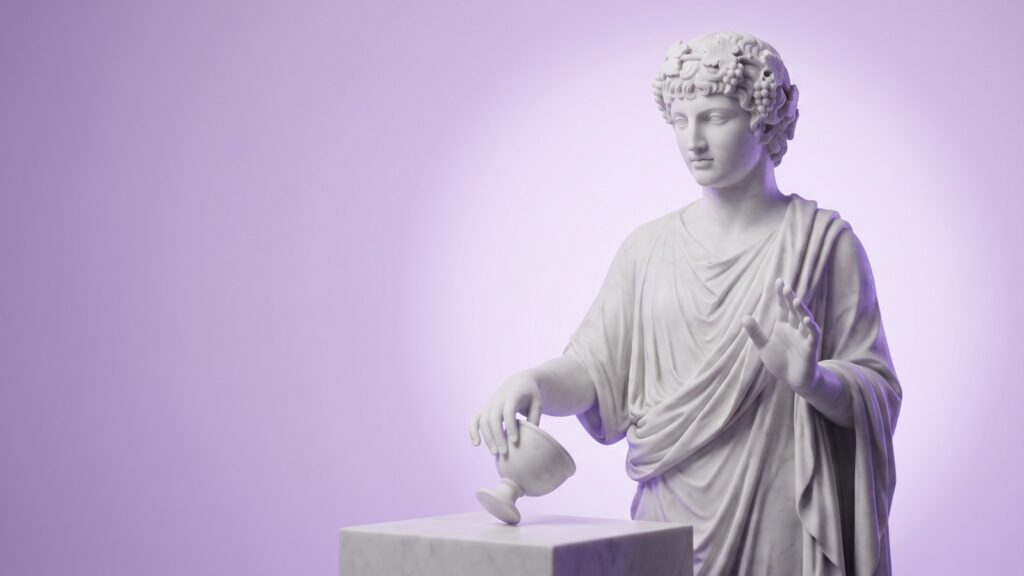 Marmorstatue des Dionysos stellt einen umgedrehten Weinbecher ab